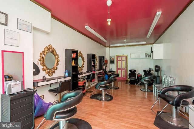 4028 MARKET ST, Philadelphia, PA 19104