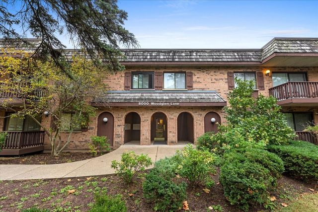 8000 Woodglen Lane 109, Downers Grove, IL 60516