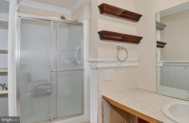 38 4TH ST, Colonial Beach, VA 22443