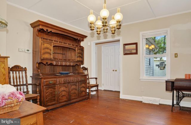 38 4TH ST, Colonial Beach, VA 22443