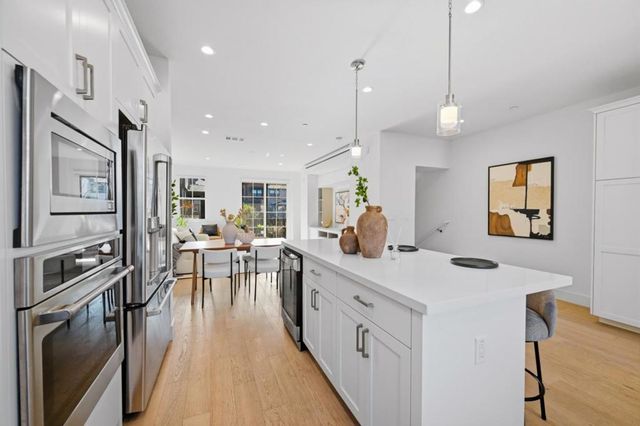 2020 Thea Circle, Mountain View, CA 94043