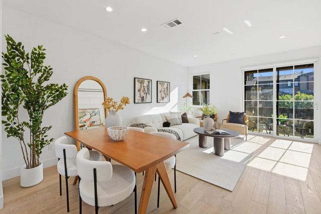 2020 Thea Circle, Mountain View, CA 94043