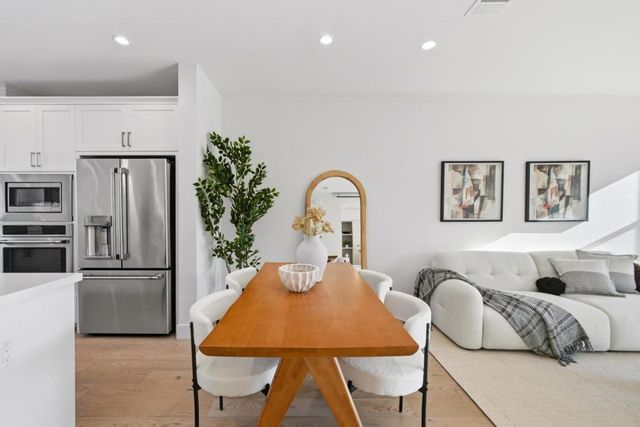 2020 Thea Circle, Mountain View, CA 94043