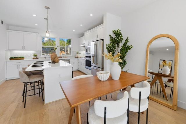 2020 Thea Circle, Mountain View, CA 94043