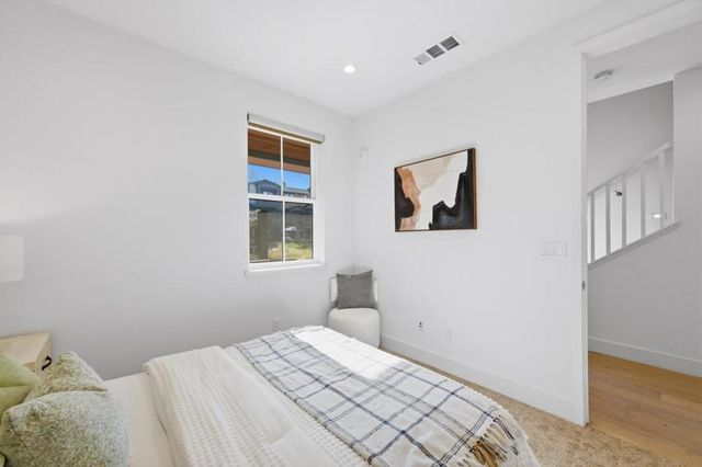 2020 Thea Circle, Mountain View, CA 94043