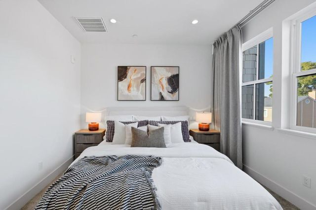 2020 Thea Circle, Mountain View, CA 94043