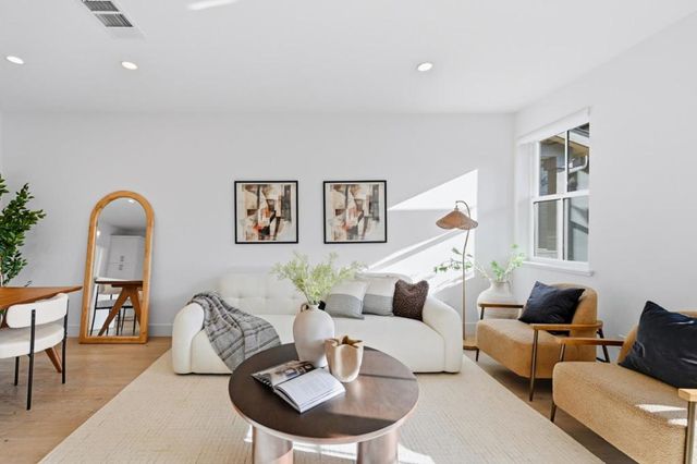 2020 Thea Circle, Mountain View, CA 94043