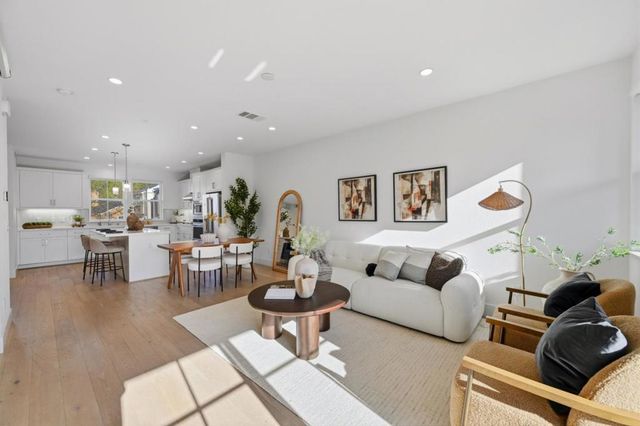 2020 Thea Circle, Mountain View, CA 94043