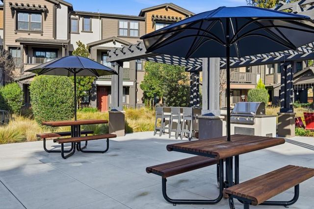 2020 Thea Circle, Mountain View, CA 94043