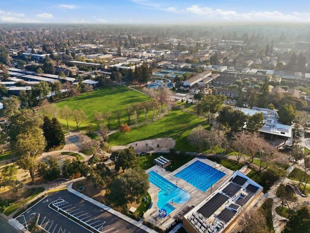 2020 Thea Circle, Mountain View, CA 94043