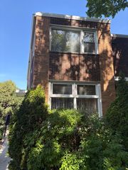 1990 Sheridan Road, Highland Park, IL 60035