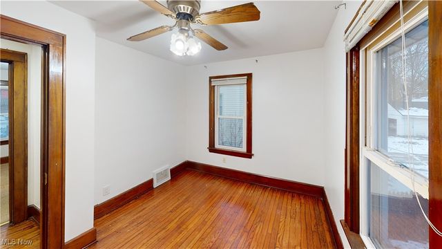 1525 Brown Street, Akron, OH 44301