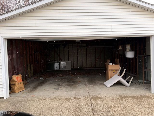 1525 Brown Street, Akron, OH 44301