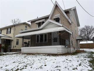 1525 Brown Street, Akron, OH 44301
