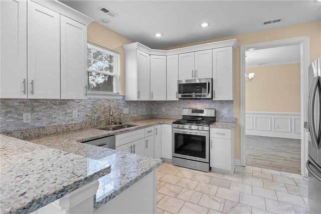 710 Beach RD, Hampton, VA 23664