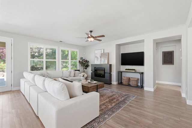 6011 Brogan Way, El Dorado Hills, CA 95762