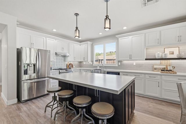 6011 Brogan Way, El Dorado Hills, CA 95762