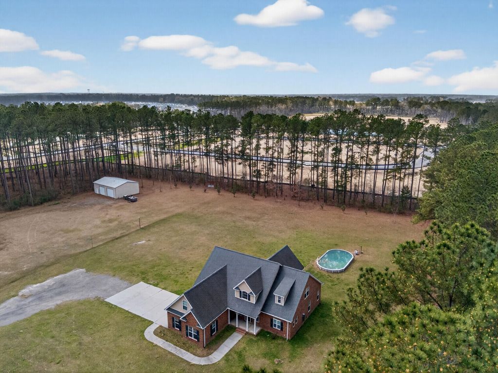 Image 5 of property listing at 2417 Old Hwy 52, Moncks Corner, SC 29461