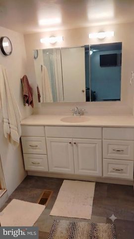 13025 THUNDER RD, King George, VA 22485