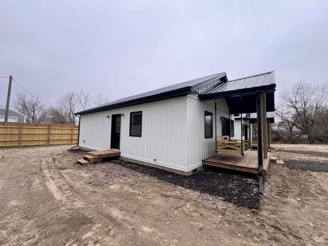 7127 Grand River Avenue, Saranac, MI 48881