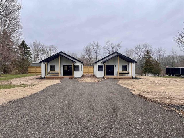 7127 Grand River Avenue, Saranac, MI 48881