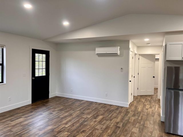 7127 Grand River Avenue, Saranac, MI 48881