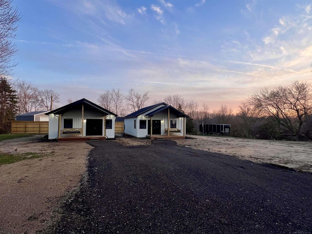 7127 Grand River Avenue, Saranac, MI 48881