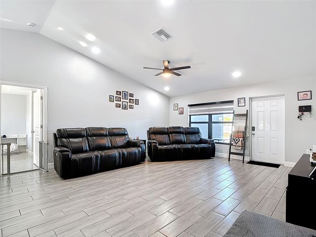 3045 E Briarwood Circle, Port Labelle, FL 33935