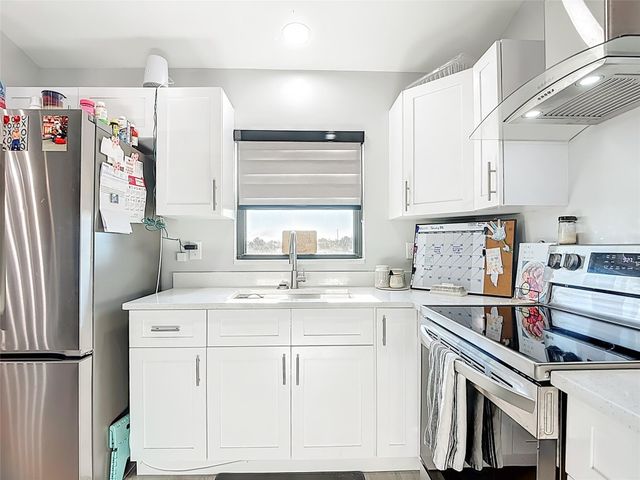 3045 E Briarwood Circle, Port Labelle, FL 33935