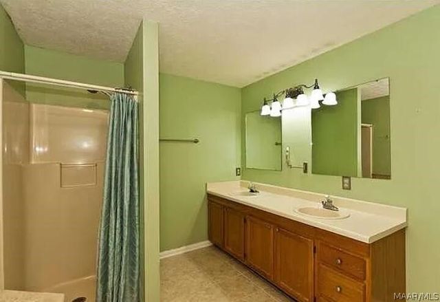 816 Sweet Ridge Road, Prattville, AL 36066