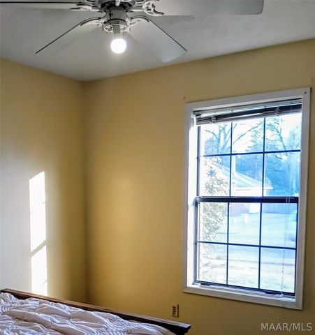 816 Sweet Ridge Road, Prattville, AL 36066