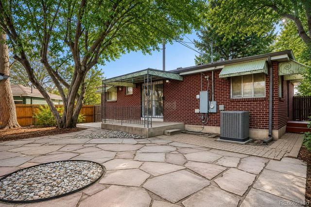 1435 S Ogden Street, Denver, CO 80210