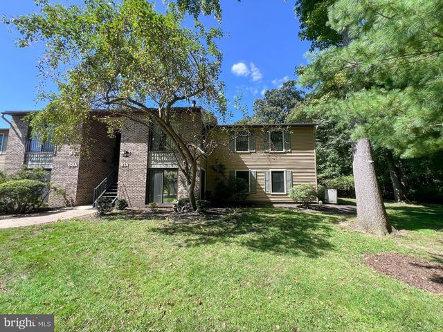 81A W WEST BLUEBELL LN, Mount Laurel, NJ 08054