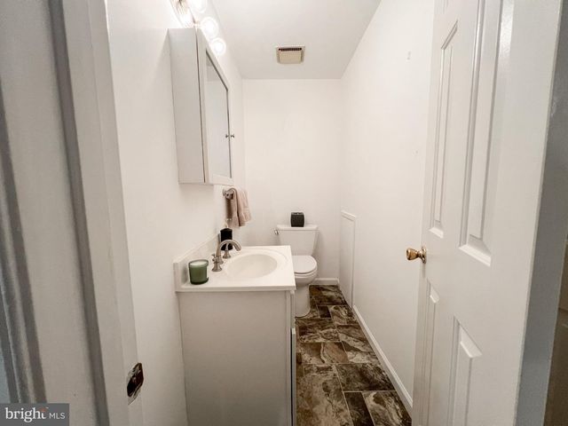 81A W WEST BLUEBELL LN, Mount Laurel, NJ 08054