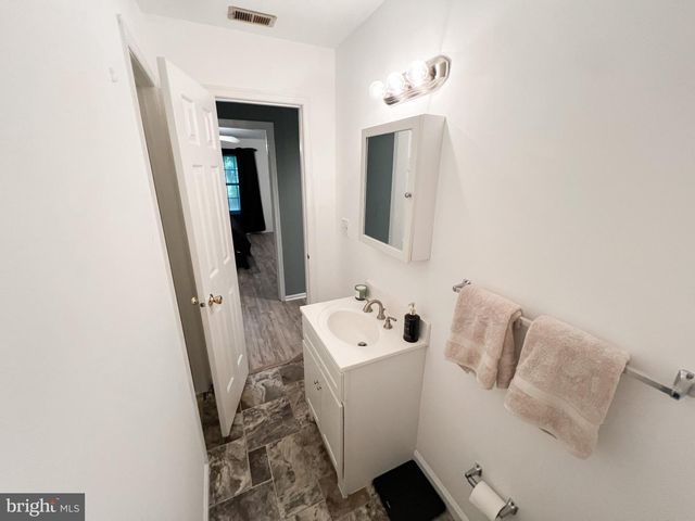 81A W WEST BLUEBELL LN, Mount Laurel, NJ 08054