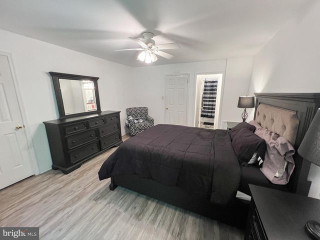 81A W WEST BLUEBELL LN, Mount Laurel, NJ 08054