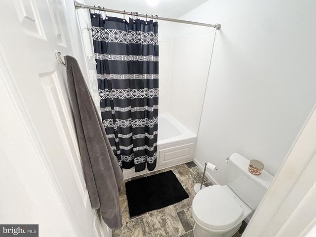 81A W WEST BLUEBELL LN, Mount Laurel, NJ 08054