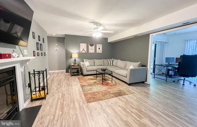 81A W WEST BLUEBELL LN, Mount Laurel, NJ 08054