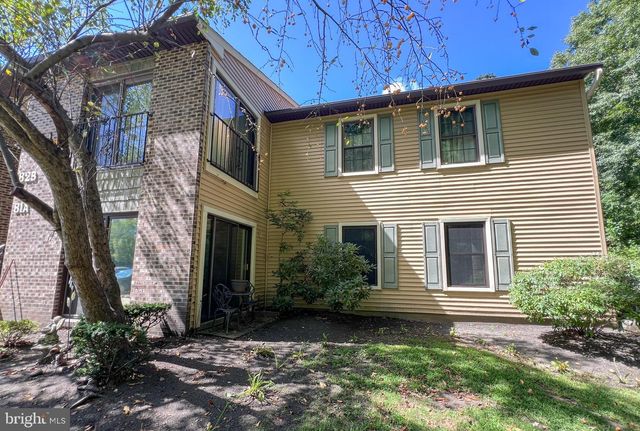 81A W WEST BLUEBELL LN, Mount Laurel, NJ 08054
