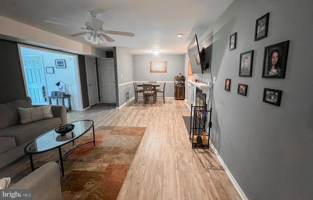 81A W WEST BLUEBELL LN, Mount Laurel, NJ 08054