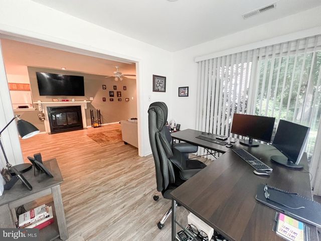 81A W WEST BLUEBELL LN, Mount Laurel, NJ 08054