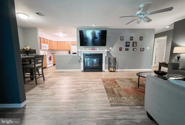 81A W WEST BLUEBELL LN, Mount Laurel, NJ 08054