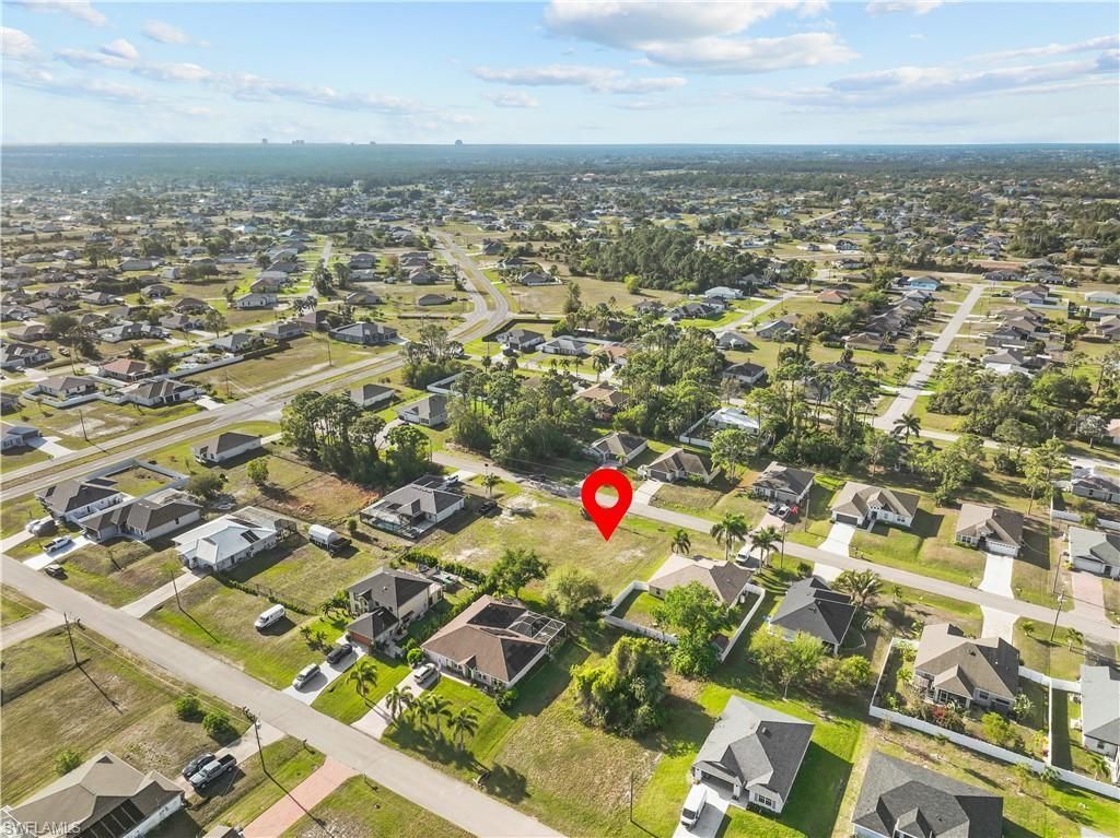 Image 11 of property listing at 1105 NE 36th ST, Cape Coral, FL 33909