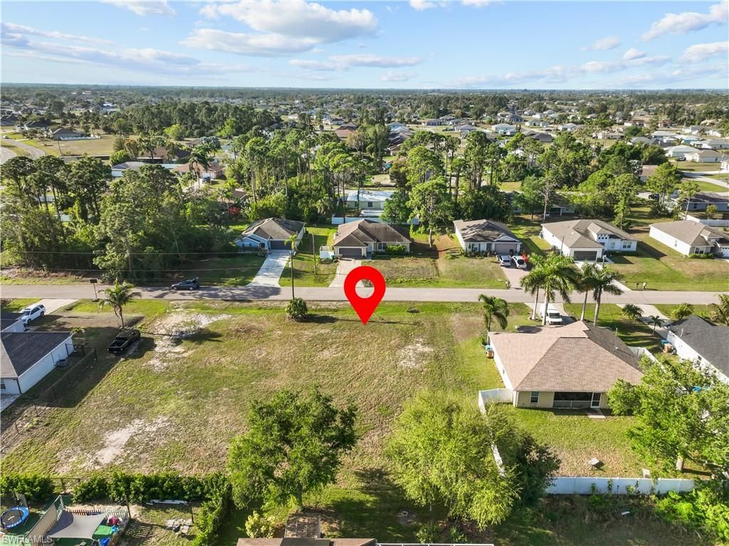 Image 6 of property listing at 1105 NE 36th ST, Cape Coral, FL 33909