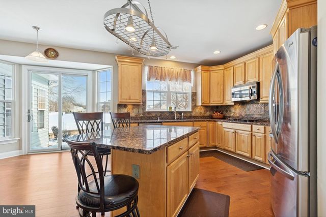 8307 BANISTER RD, Severn, MD 21144