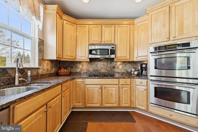 8307 BANISTER RD, Severn, MD 21144