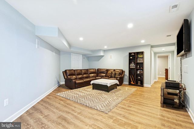 8307 BANISTER RD, Severn, MD 21144