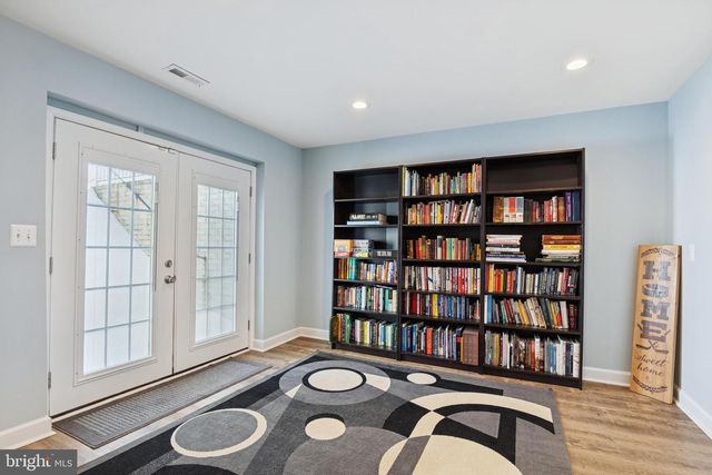 8307 BANISTER RD, Severn, MD 21144