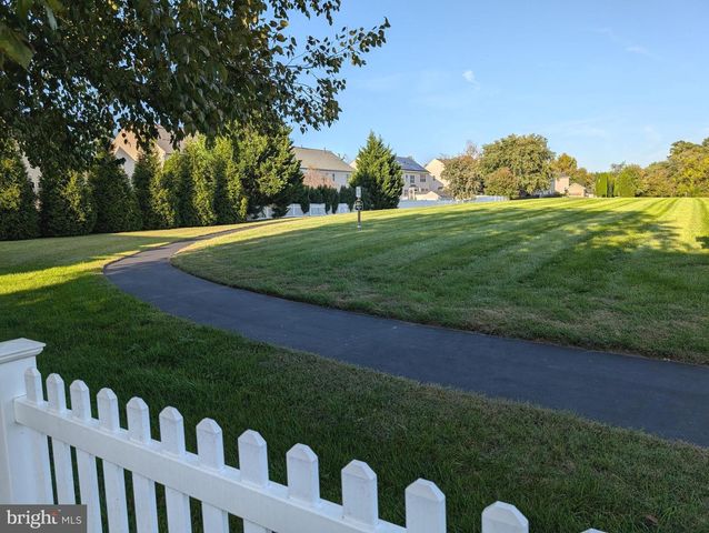 8307 BANISTER RD, Severn, MD 21144