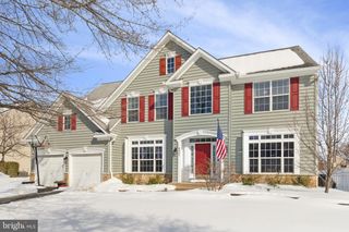 8307 BANISTER RD, Severn, MD 21144